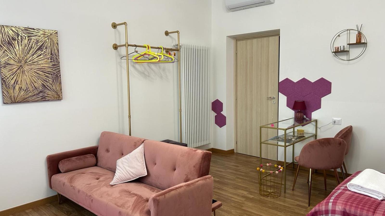 Comfort Accommodation Room ベルガモ エクステリア 写真
