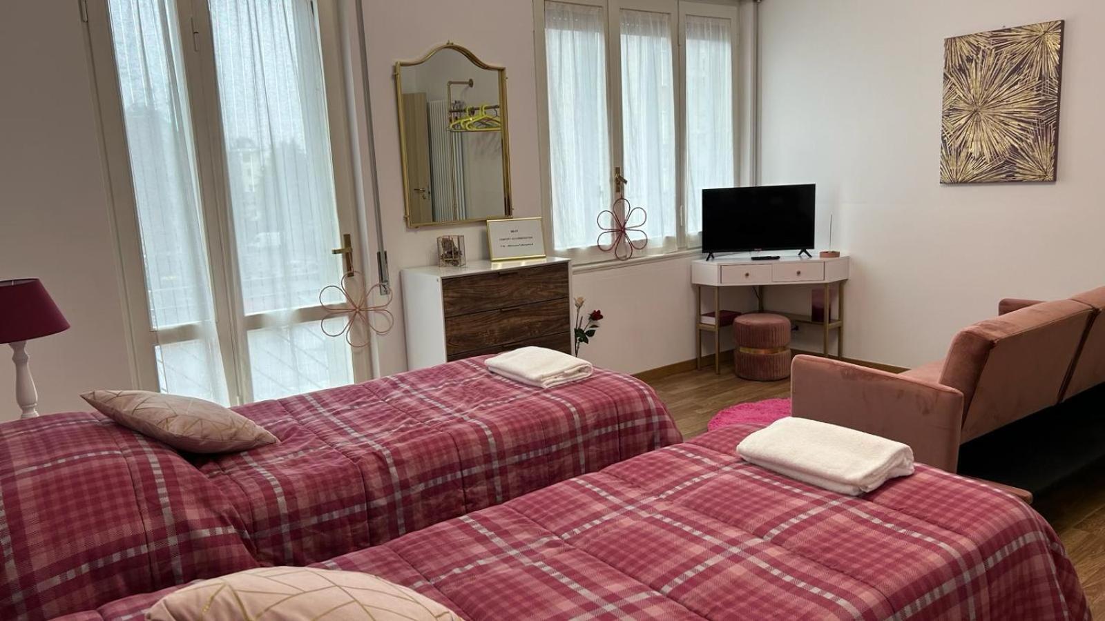 Comfort Accommodation Room ベルガモ エクステリア 写真